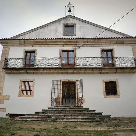 Palacio Conde De Aldana Con Piscina Entre Encinares Y Dehesas *