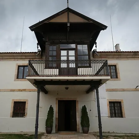 Palacio Conde De Aldana Con Piscina Entre Encinares Y Dehesas Holiday home Terradillos