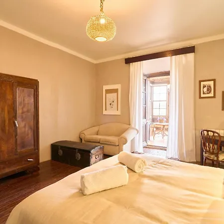 Holiday home Palacio Conde De Aldana Con Piscina Entre Encinares Y Dehesas *