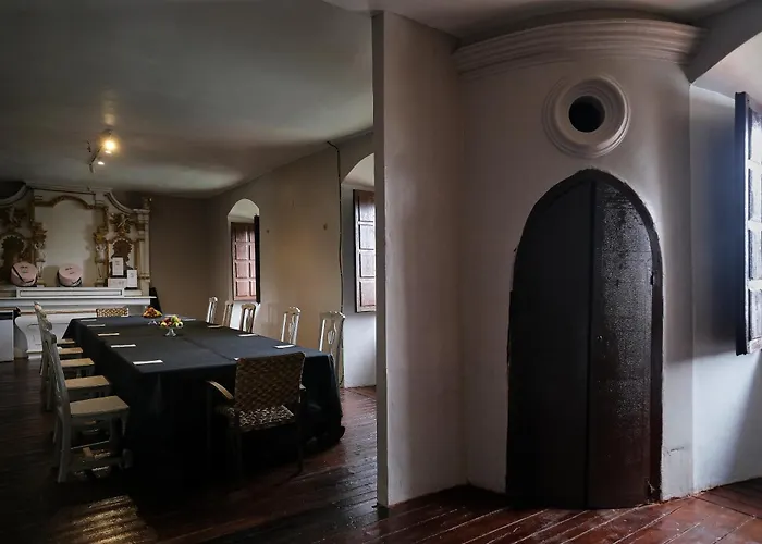 Palacio Conde De Aldana Con Piscina Entre Encinares Y Dehesas