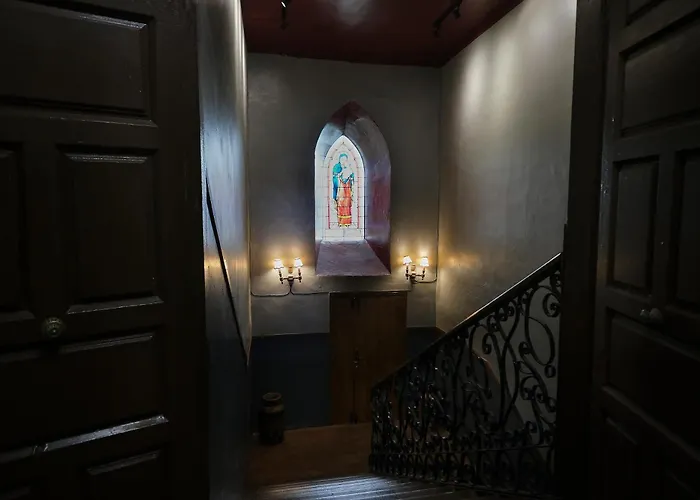 Palacio Conde De Aldana Con Piscina Entre Encinares Y Dehesas * Terradillos