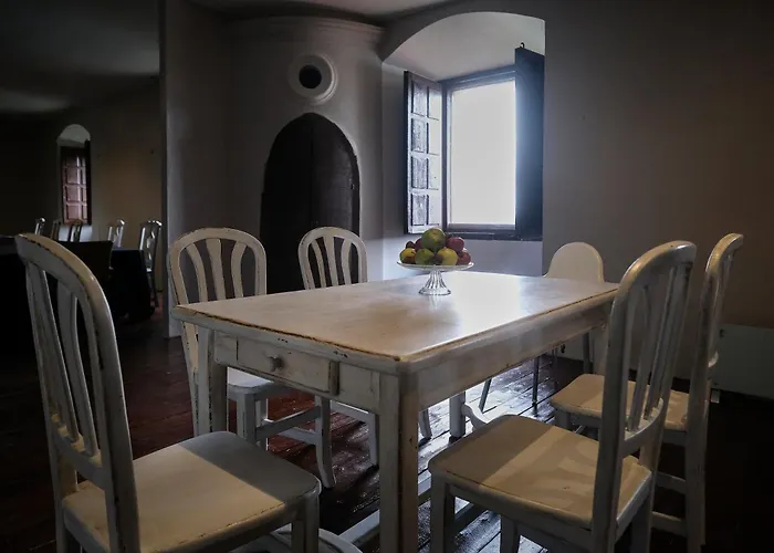 Holiday home Palacio Conde De Aldana Con Piscina Entre Encinares Y Dehesas *