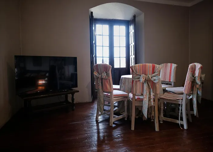 Palacio Conde De Aldana Con Piscina Entre Encinares Y Dehesas *