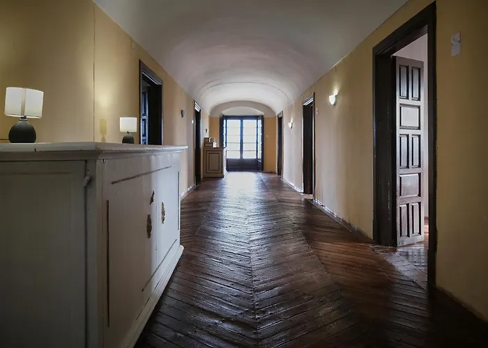 Palacio Conde De Aldana Con Piscina Entre Encinares Y Dehesas Terradillos