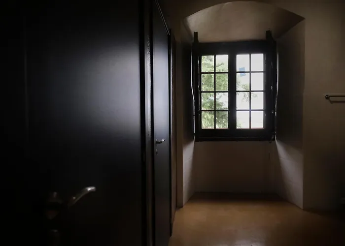 Holiday home Palacio Conde De Aldana Con Piscina Entre Encinares Y Dehesas