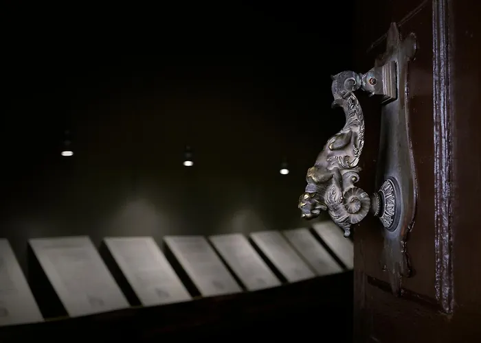 Palacio Conde De Aldana Con Piscina Entre Encinares Y Dehesas Terradillos