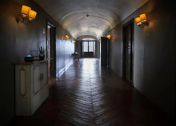 Palacio Conde De Aldana Con Piscina Entre Encinares Y Dehesas Terradillos