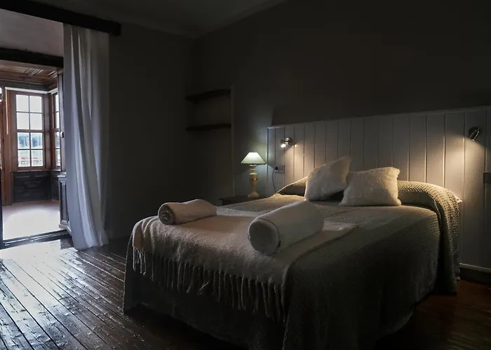 Palacio Conde De Aldana Con Piscina Entre Encinares Y Dehesas Holiday home