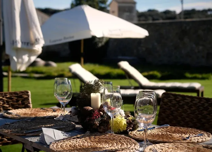 Palacio Conde De Aldana Con Piscina Entre Encinares Y Dehesas * Terradillos