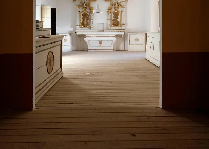 Palacio Conde De Aldana Con Piscina Entre Encinares Y Dehesas